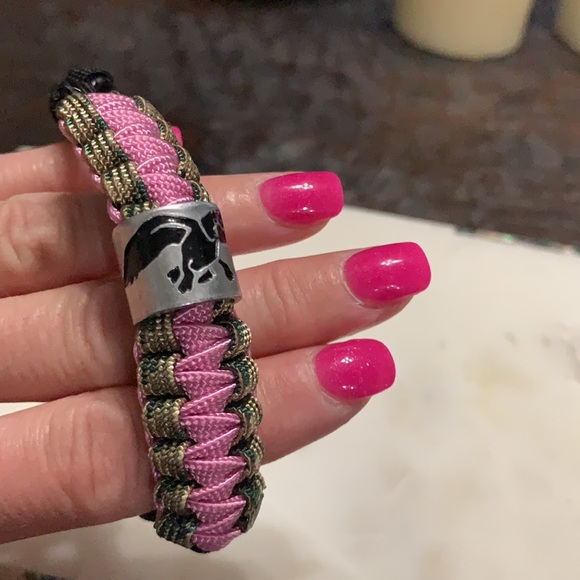 Duck commander pink paracord bracelet with logo - Picture 5 of 5